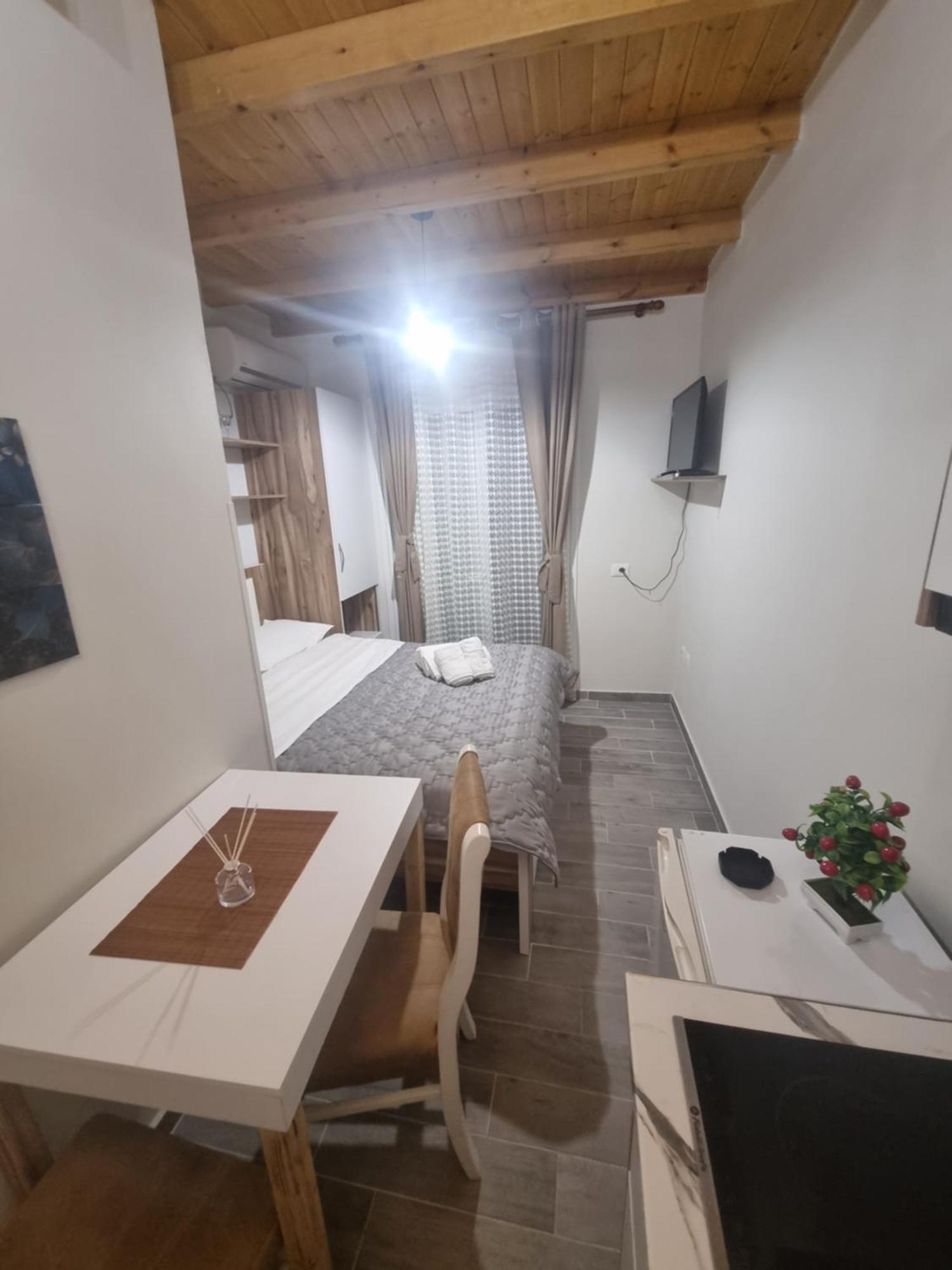 Vila Soleil Вльора Екстер'єр фото